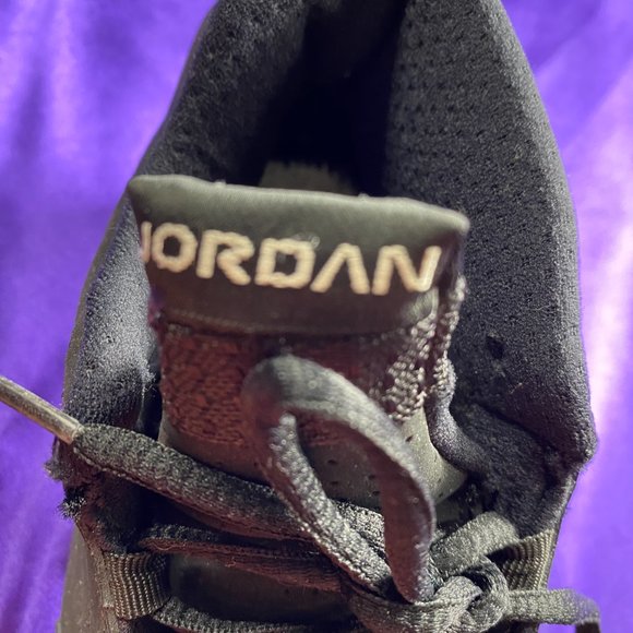 📌Jordan 14 Retro Thunder signature shoe Size 3Y - Picture 10 of 11